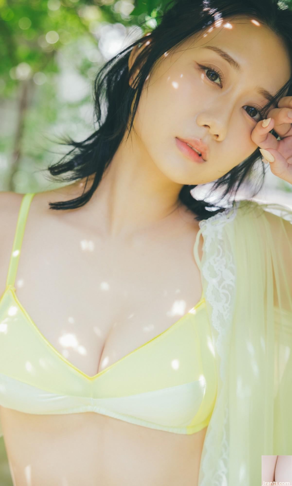 Album foto Furahata Nawa Muncul (54P)