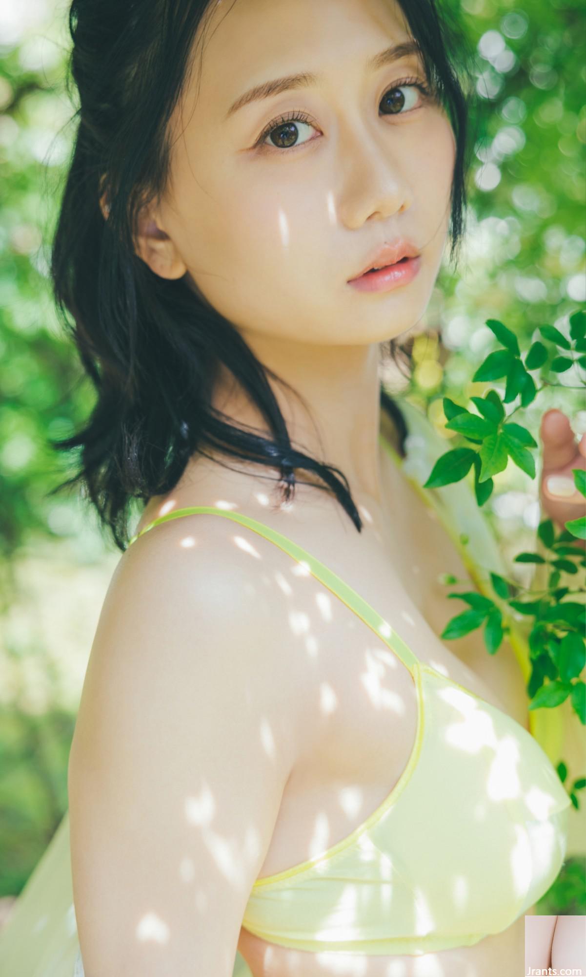 Album foto Furahata Nawa Muncul (54P)