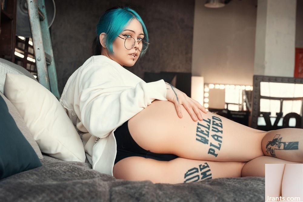 (Suicide Girls) 2023년 8월 7일 – Frutella – 자정 도서관 (42P)