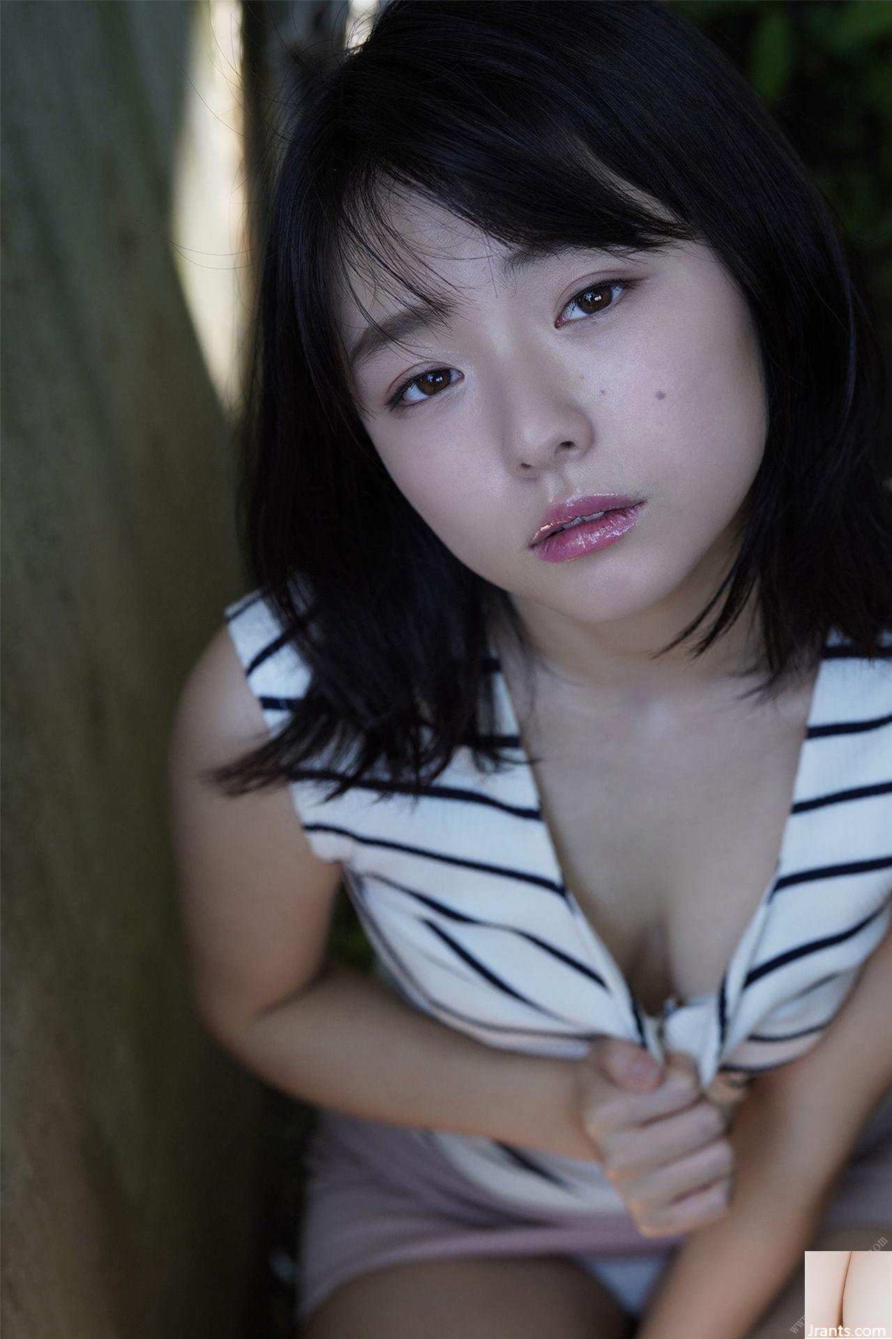 Tsubasa Hazuki « Dangerous Baby Face ALL Unreleased Complete Edition RED » (115P)