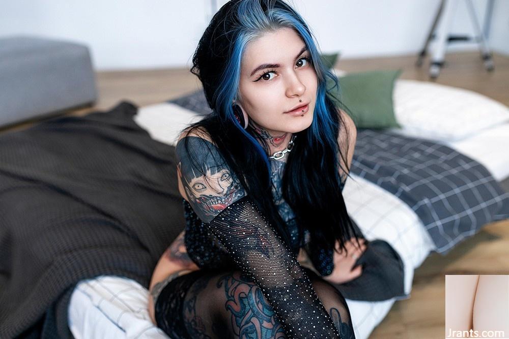 (Suicide Girls) 24 août 2023 – Jelya – Flighty Girl (54P)