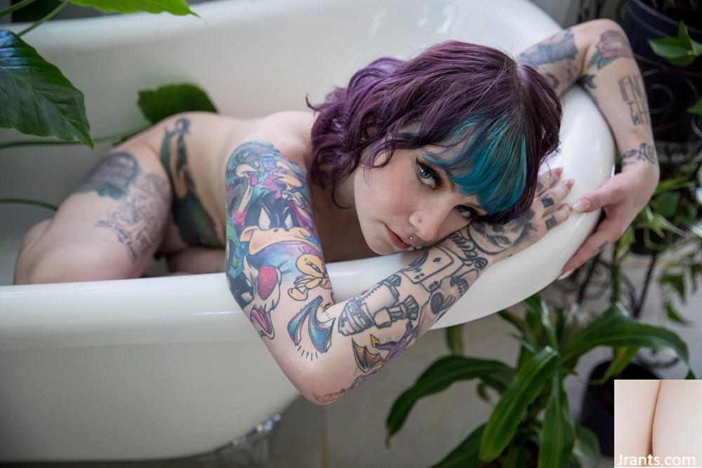 (Suicide Girls) 25 de agosto de 2023 – Kirbee – Angel Eyes (49P)