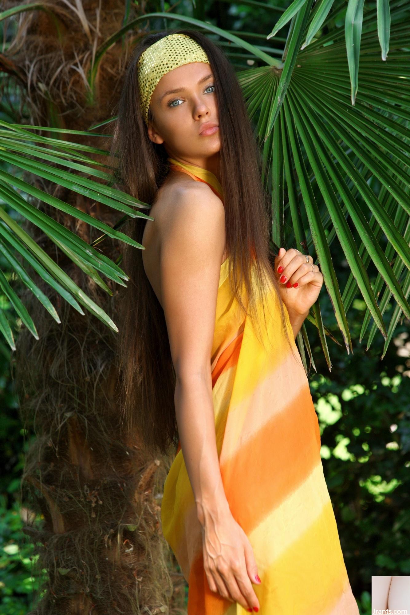 Chantelle A Jungle (121P)