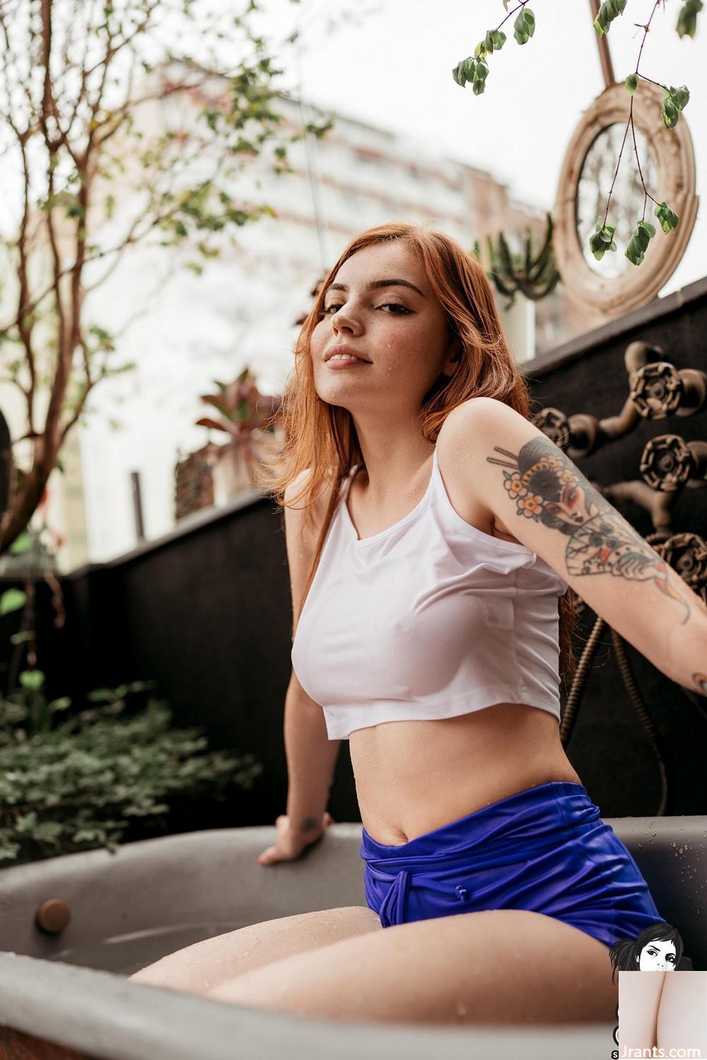 (Suicide Girls) 31 agosto 2023 – Gingermaya – Acquamarina (44P)