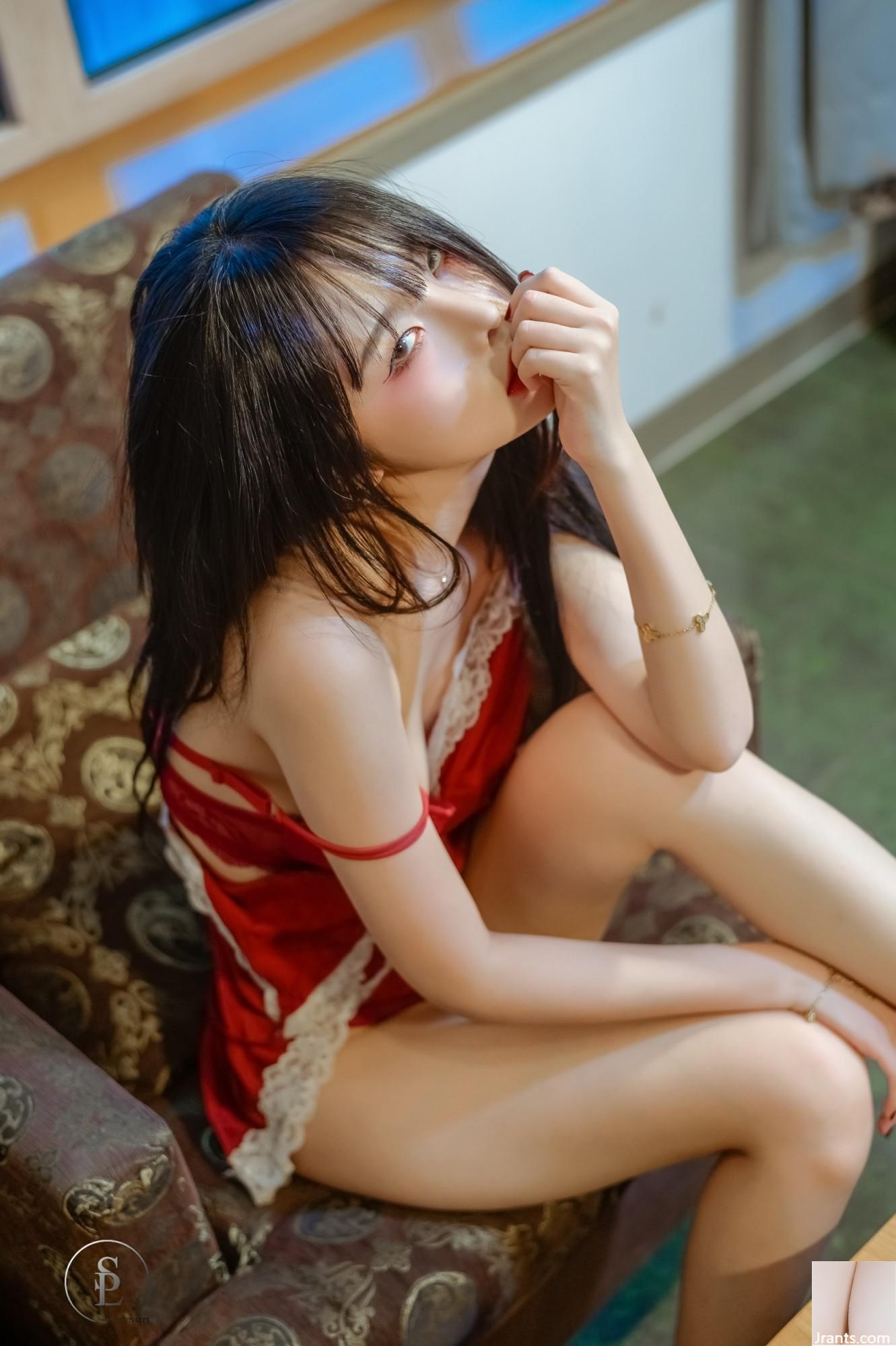 SAINT Photolife – Yuna – No.39 Dizzy (83P)