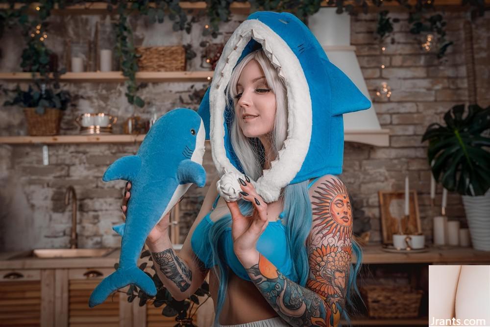 (Suicide Girls) 10 Sep 2023 – Luventa – Momma Shark (41P)