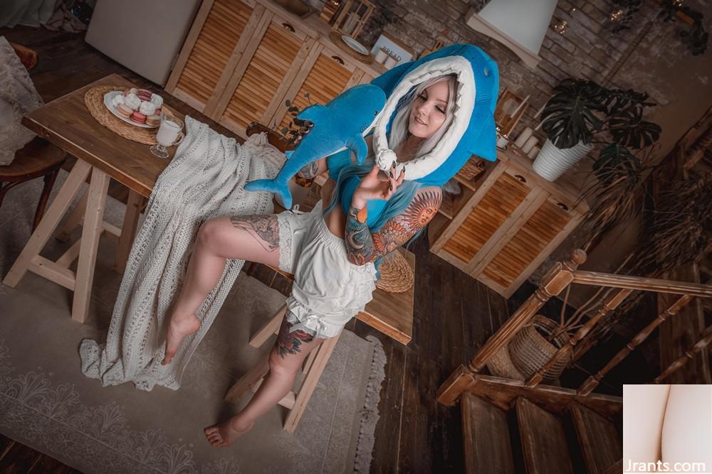 (Suicide Girls) 10. September 2023 – Luventa – Momma Shark (41P)