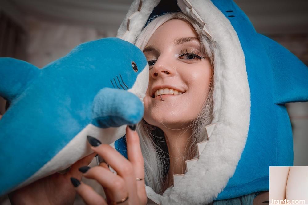 (Suicide Girls) 10. September 2023 – Luventa – Momma Shark (41P)