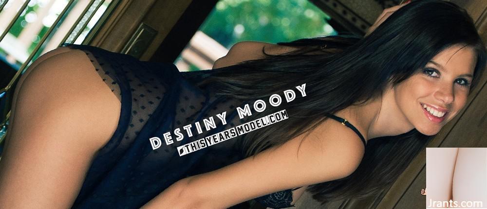 (This Years Model) 2023년 9월 21일 – Destiny Moody – Destiny Educated(50P)