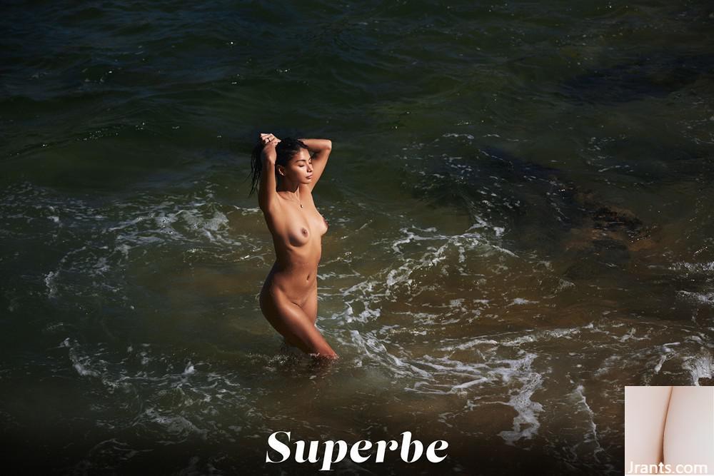 (Superbe Models) Sep 20, 2023 – Carolina Reyes Playa Del Amour (77P)