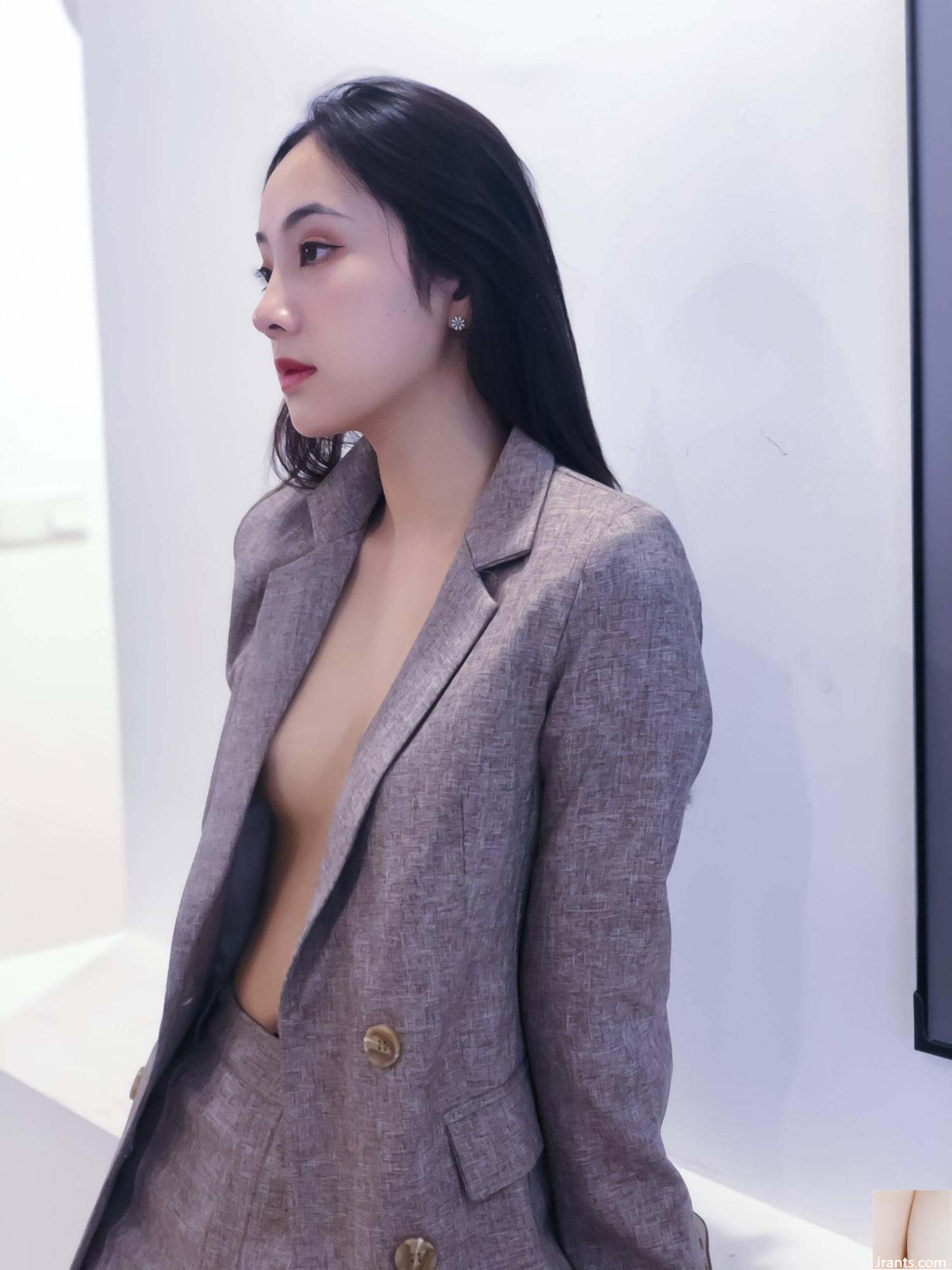 (Colección en línea) Modelo de belleza de niña de bienestar Jie Ge «Secretaria» VIP exclusivo (49