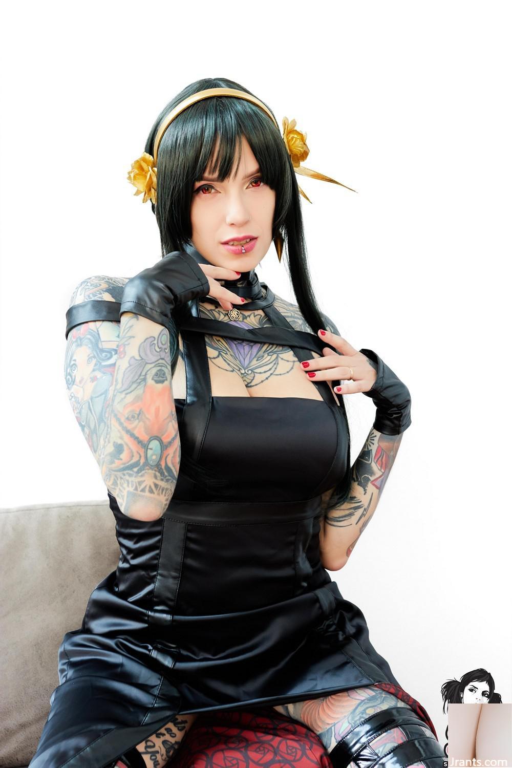 (Suicide Girls) 14 نوامبر 2023 – Valkyria – Thorn Princess (60P)