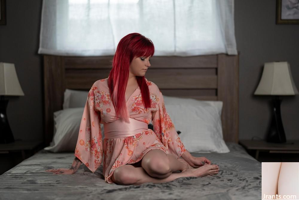 (Suicide Girls) 11 November 20231 Rhoxieredd – Kimono (44P)