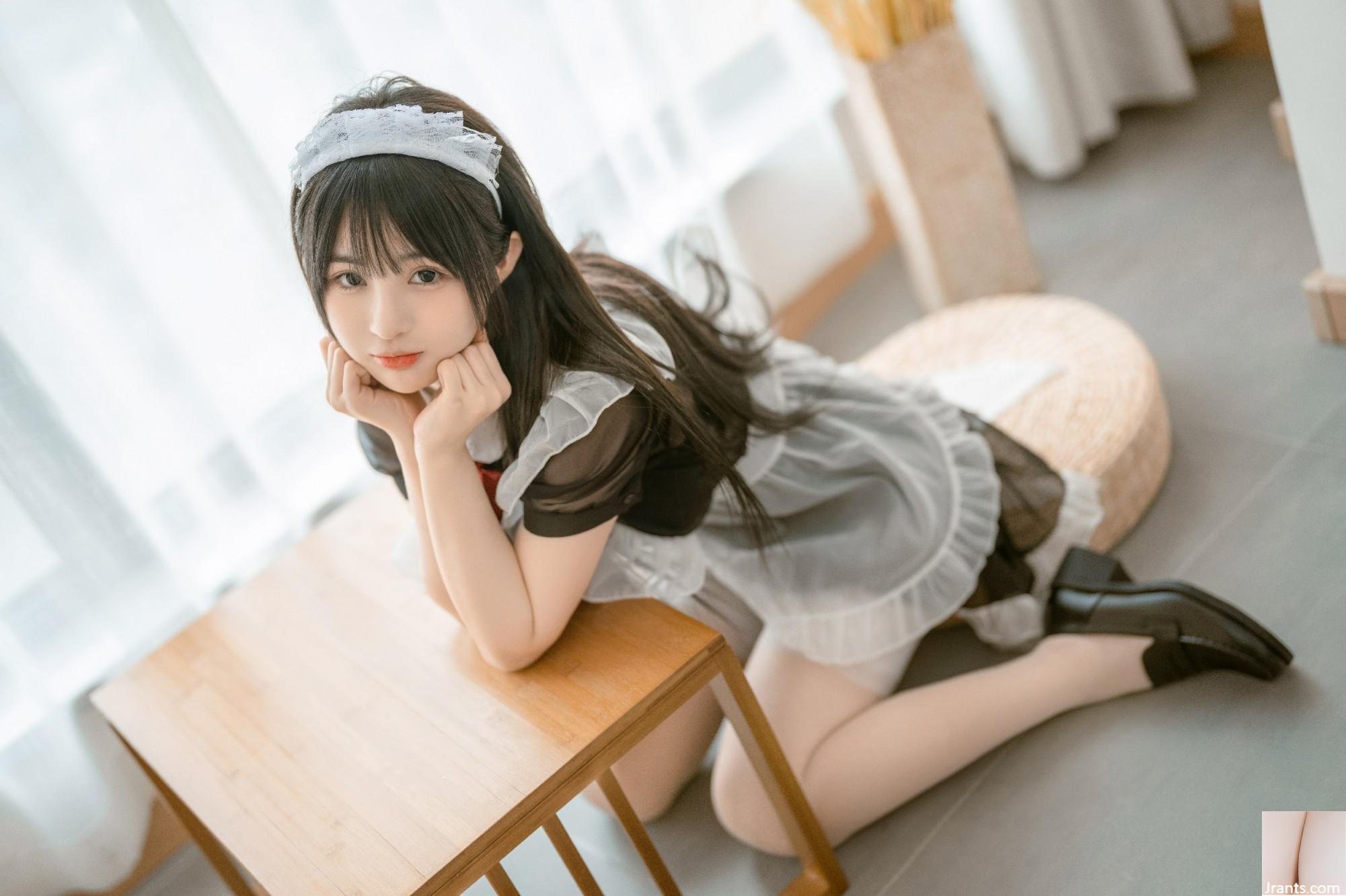 Coser@桜井宁宁Vol.082 Tentang pelayanku yang cantik (77P)