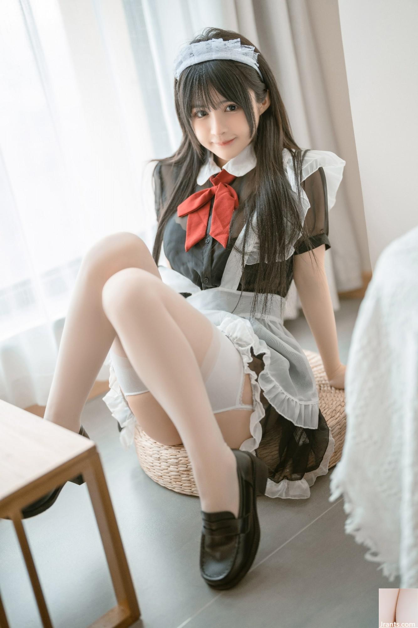 Coser@桜井宁宁Vol.082 Tentang pelayanku yang cantik (77P)