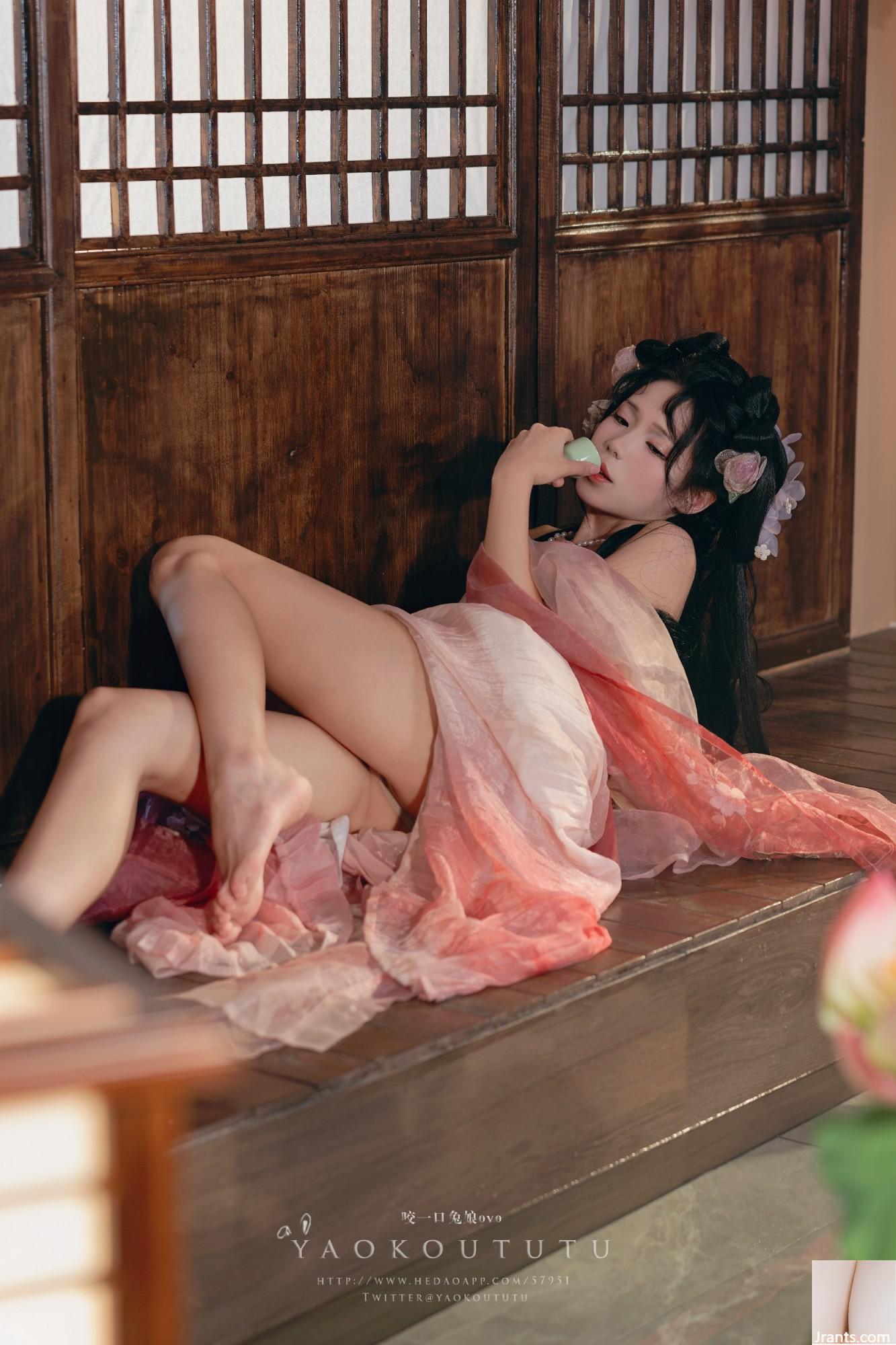 Coser@klebriger Dumpling-Kaninchen – August-Abonnement für „Drunk by the Lotus Pond“ &#038; Gartentour (49P)