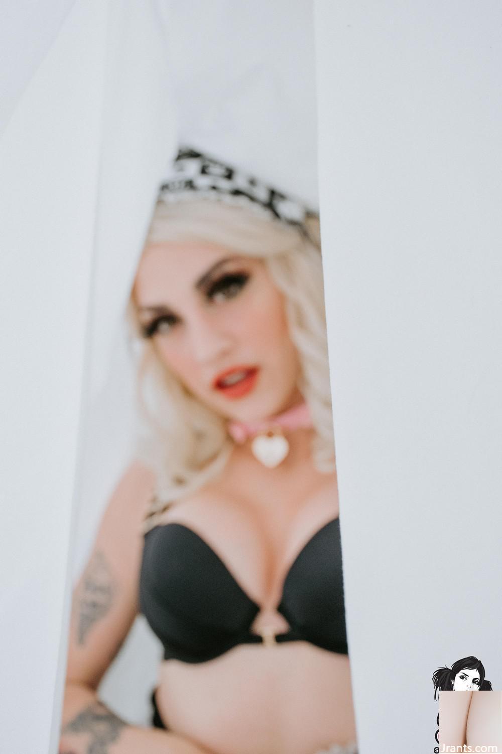 (Suicide Girls) Stephsugar – Maid Fresh