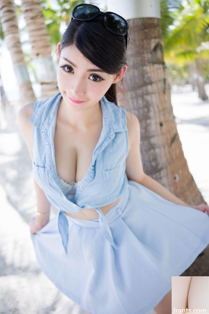 Mara Jiang, Studentin in Uniform und Bikinifoto (54P)