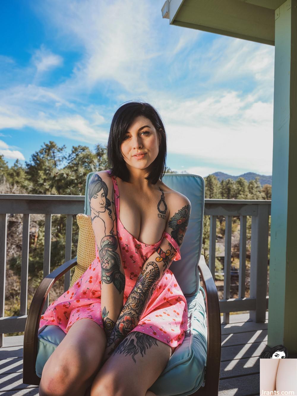 (Suicide Girls) Salym – Torta de Cereja