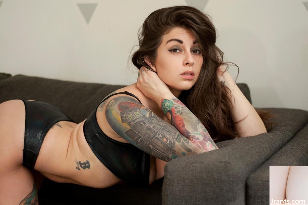 (Suicide Girls) Wicked – Tudo para você