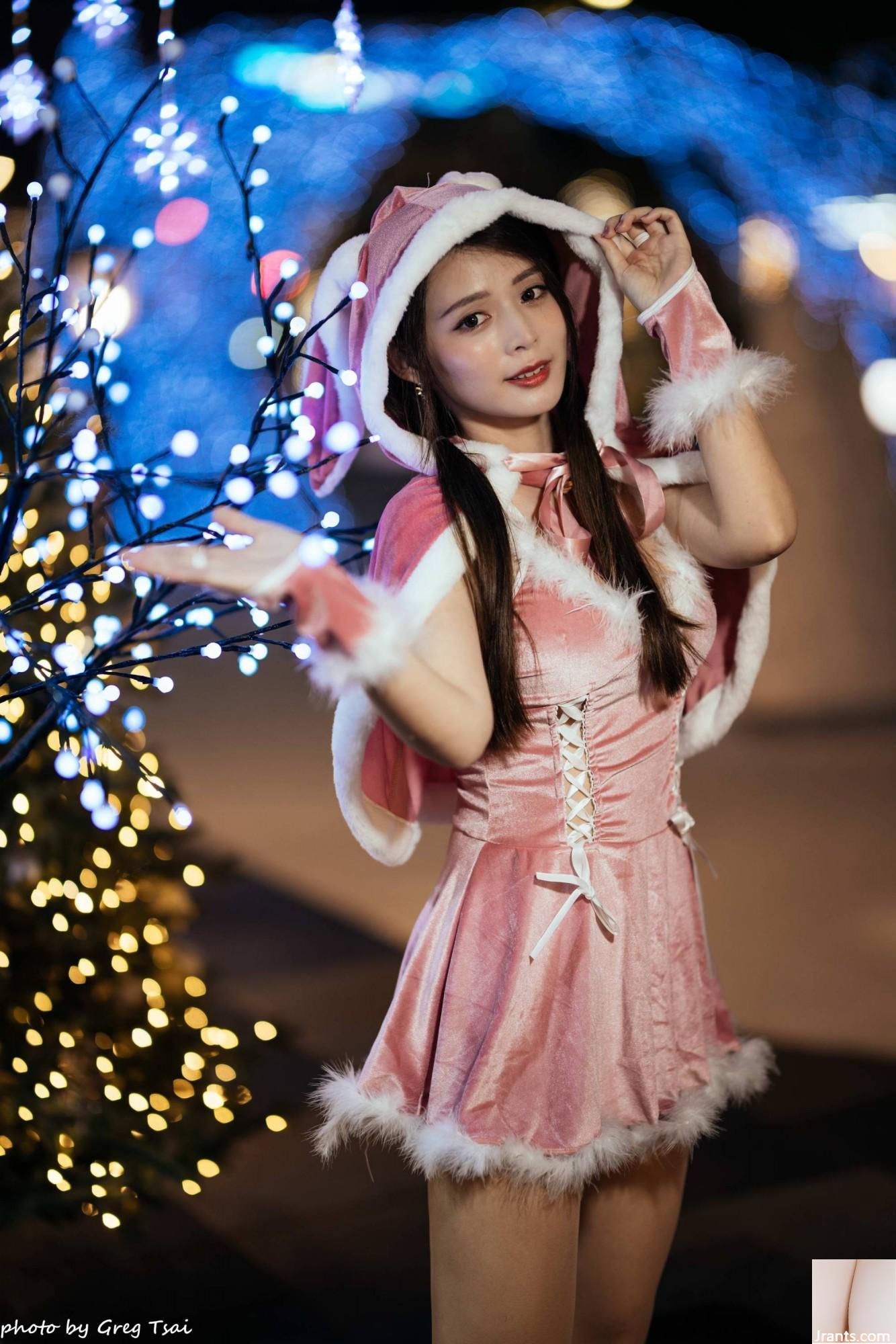 (Capítulo extra sobre lindas pernas) Modelo de beleza de pernas compridas Xiaoxiao Christmas Girl com salto alto e lindas pernas (93P)