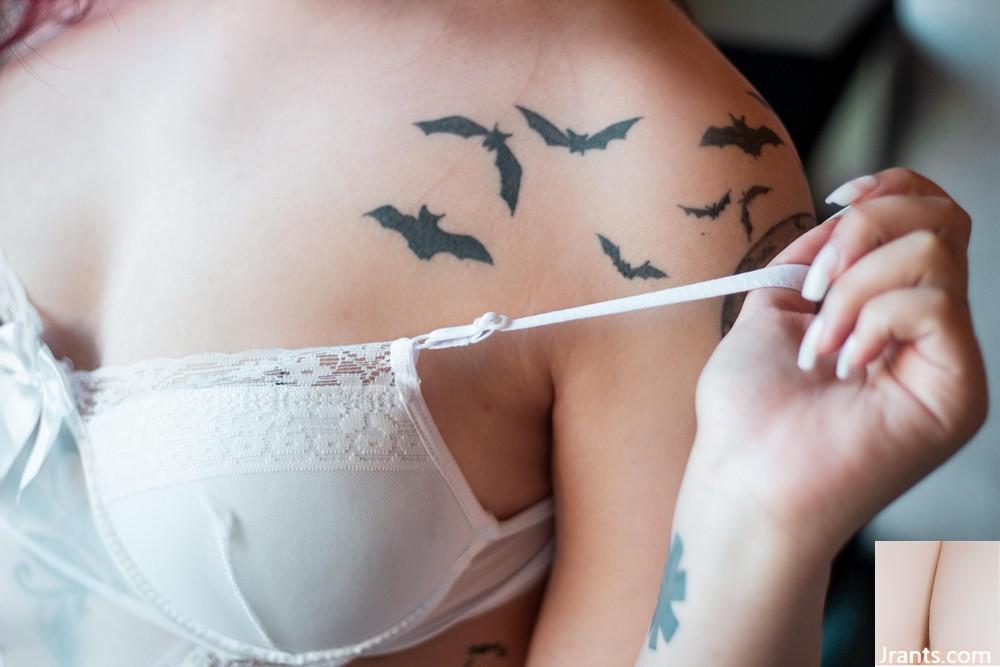 (Suicide Girls) Defh – Ángel de 2020