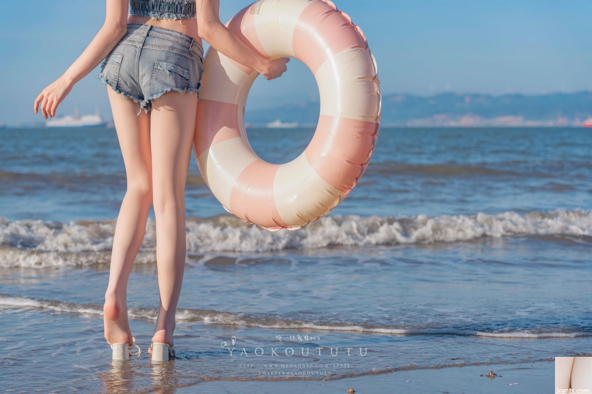 Mordendo Coelho Menina ovo Mar Dia de Verão (83P) (