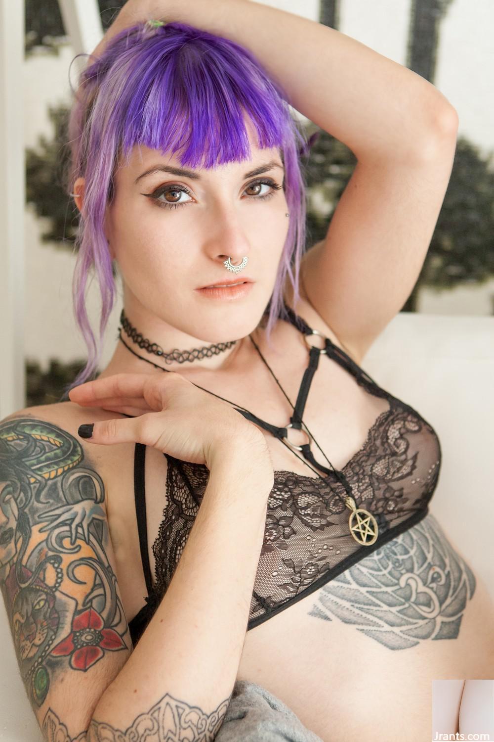 (Suicide Girls) Brighid &#8211; লিথা