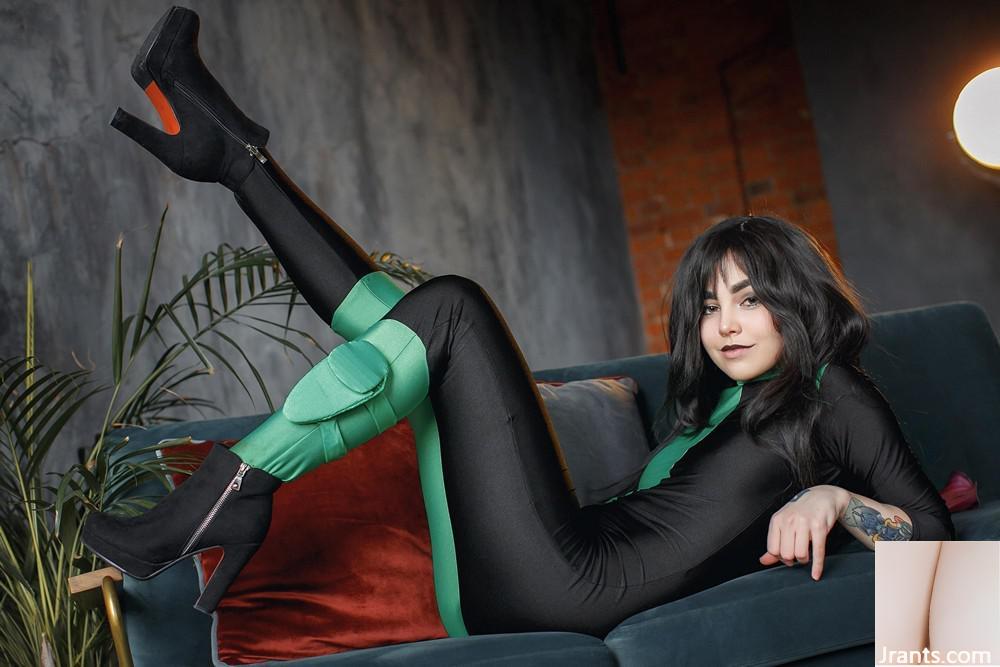 (Suicide Girls) UnbellBell – Shego Cosplay