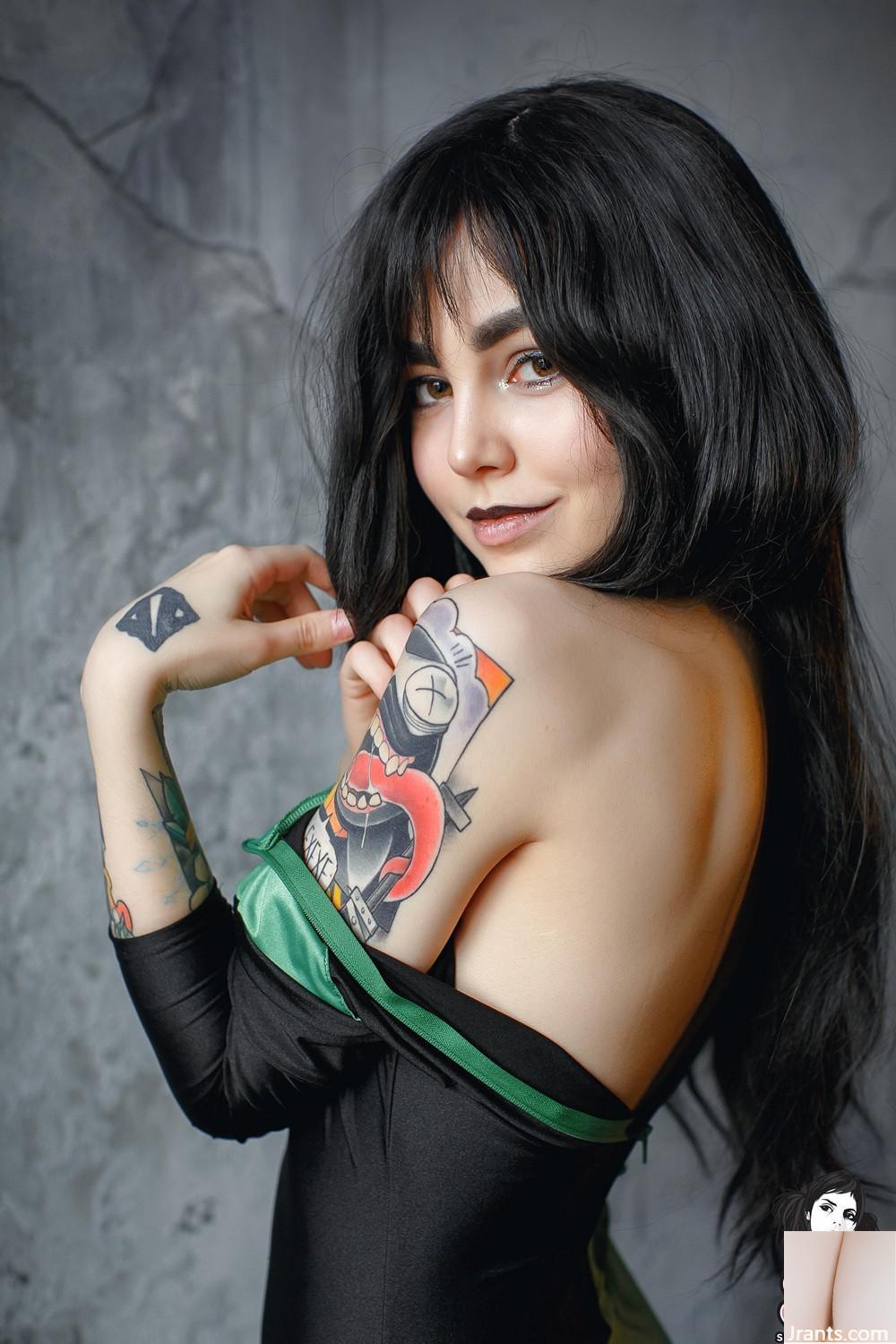 (Suicide Girls) UnbellBell – Shego Cosplay