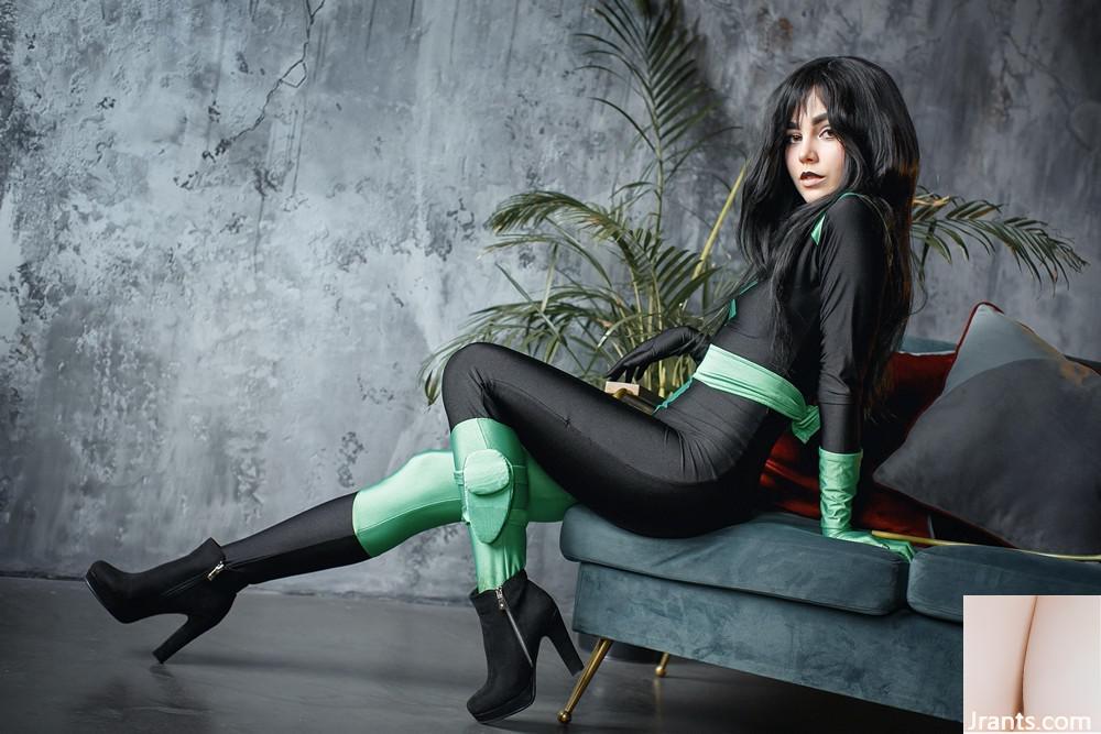 (Suicide Girls) UnbellBell – Shego Cosplay