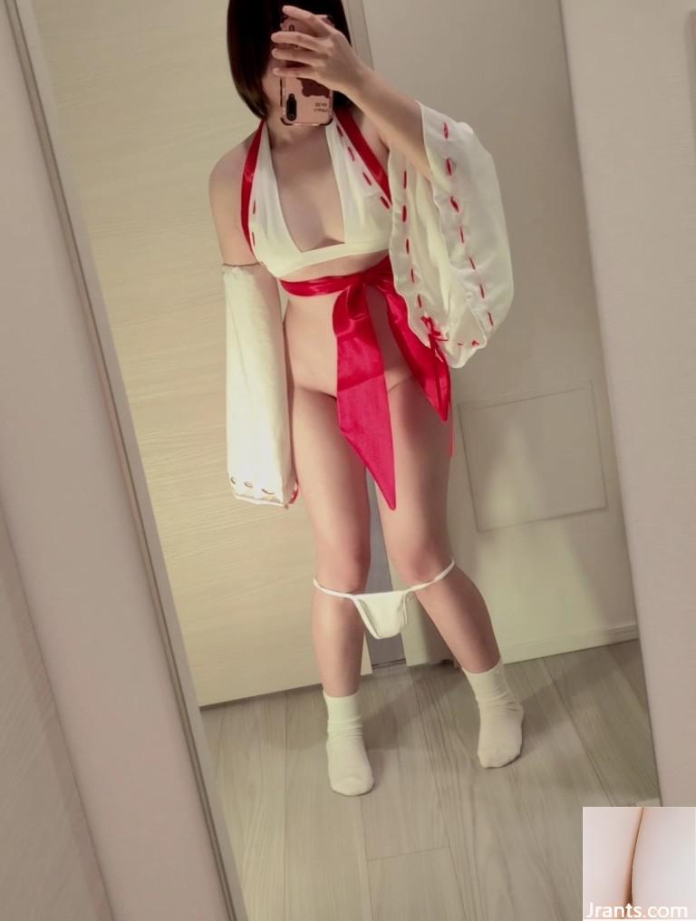 Coser@Nikumikyo (きょう肉肉), январь 2023 г. Фотография подписки участника-01 (100P)