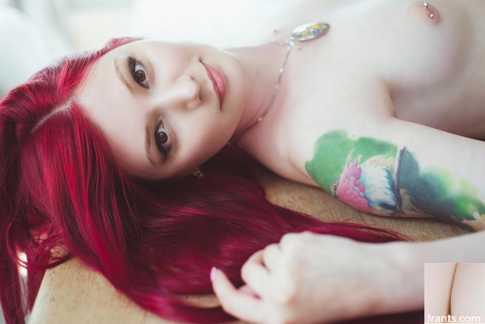 (Suicide Girls) Ultraamarie – 공상