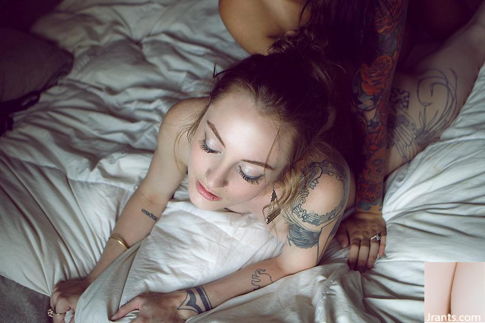 (Suicide Girls) Aisline &#038; Oro – Amor como gatitos (68P)