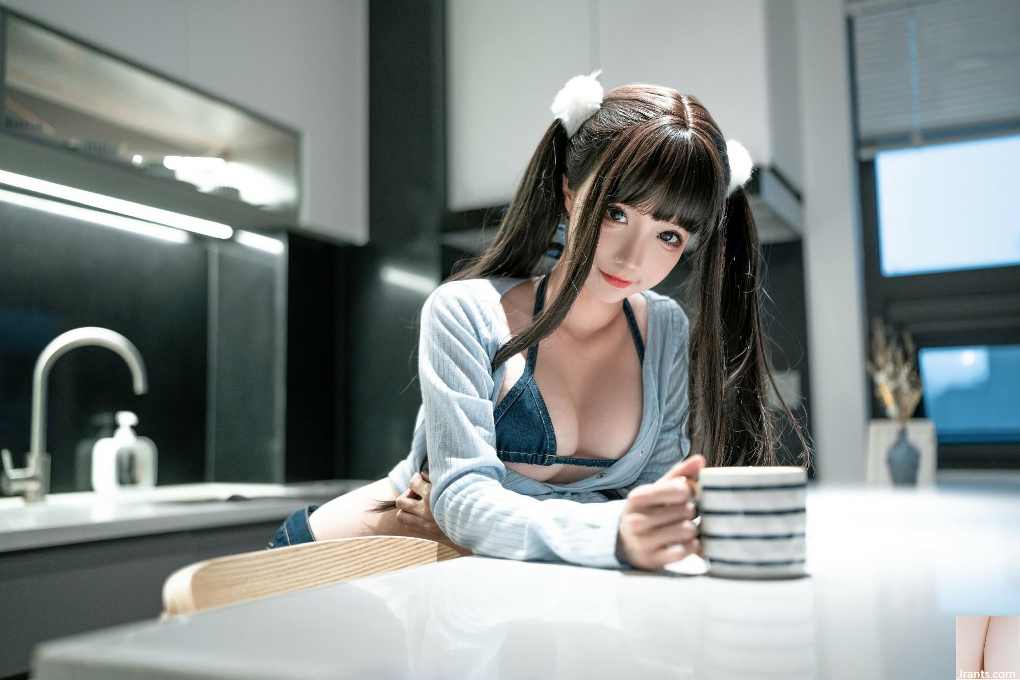 Coser@ Foolishmomo (chunmomo) – أخت الجيتار (130P)