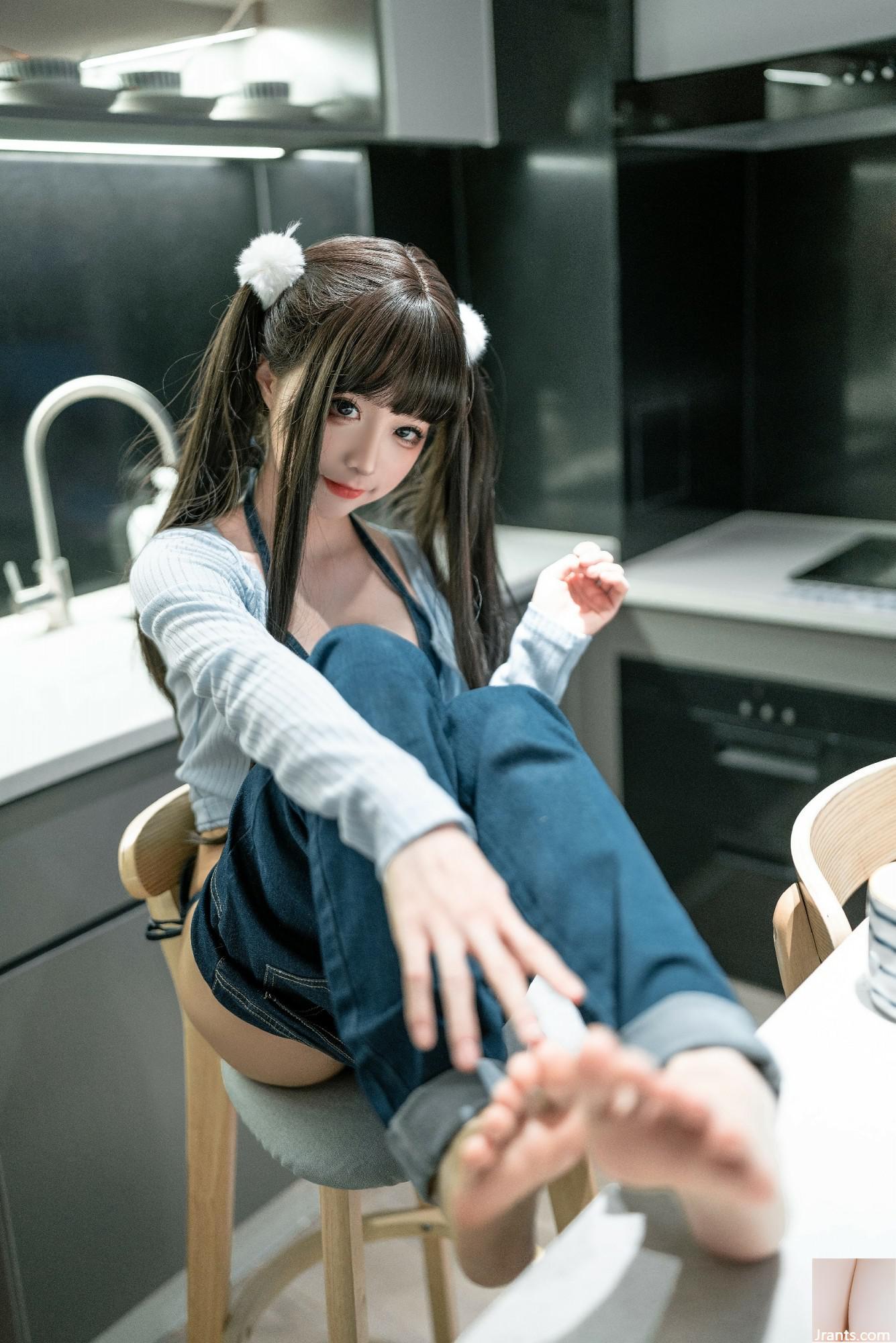 Coser@ Foolishmomo (chunmomo) – أخت الجيتار (130P)