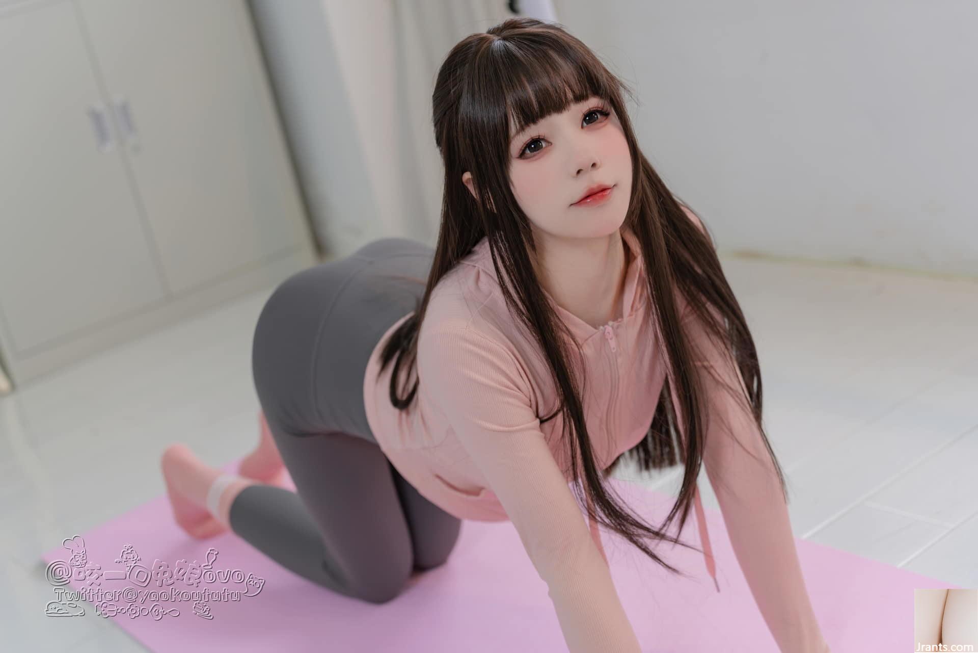 Cobalah Bunny Girl – Yoga Girl (77P)