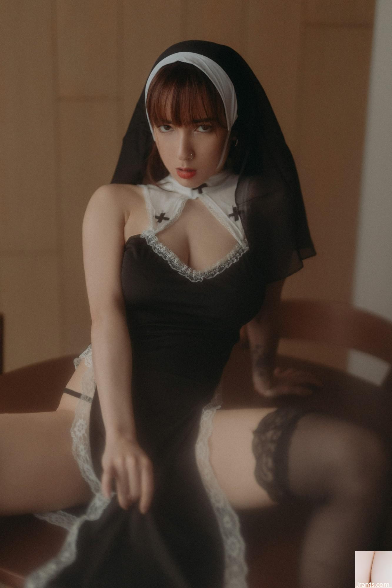 (عکس‌های DCP) Vanessa Vol.10 Halloween Nun (78P)