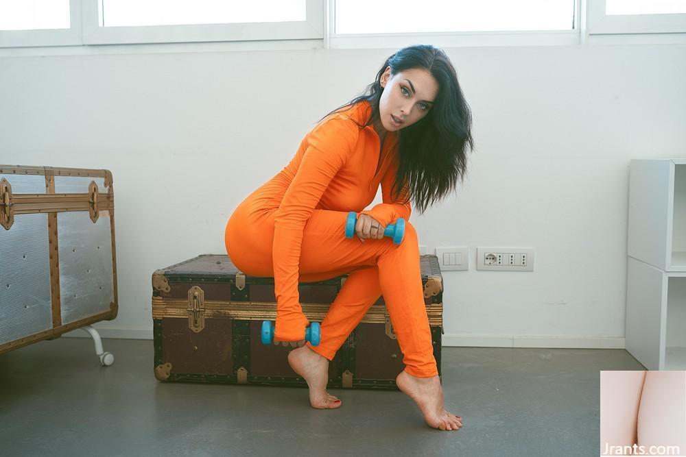 (Suicide Girls) 22 فوریه 2024 – Yegola – Orange Is The New Set (48P)