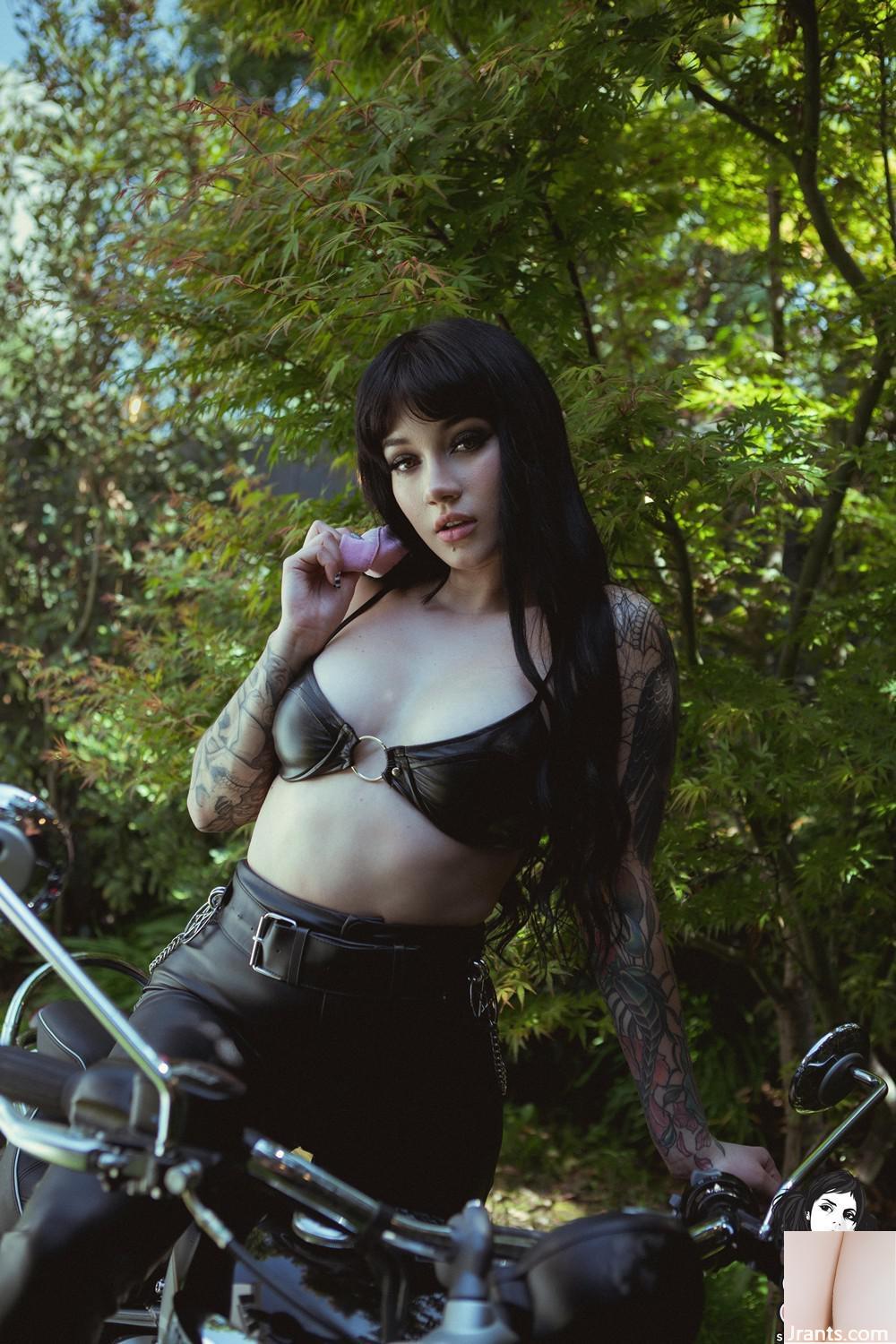 (Suicide Girls) 24. Februar 2024 – Fay – Born To Be Wild (47P)