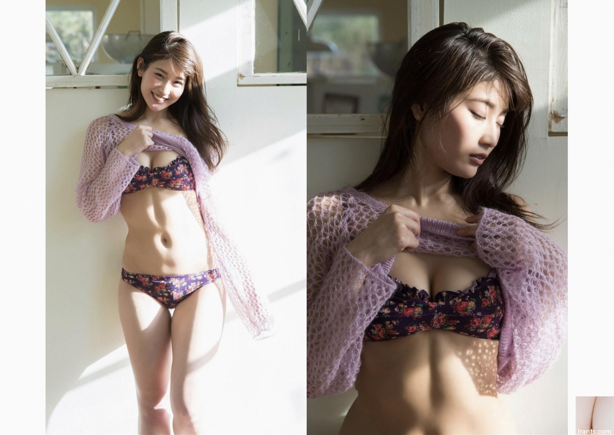 Sumire Sawa „Smile Queen“ (27P)