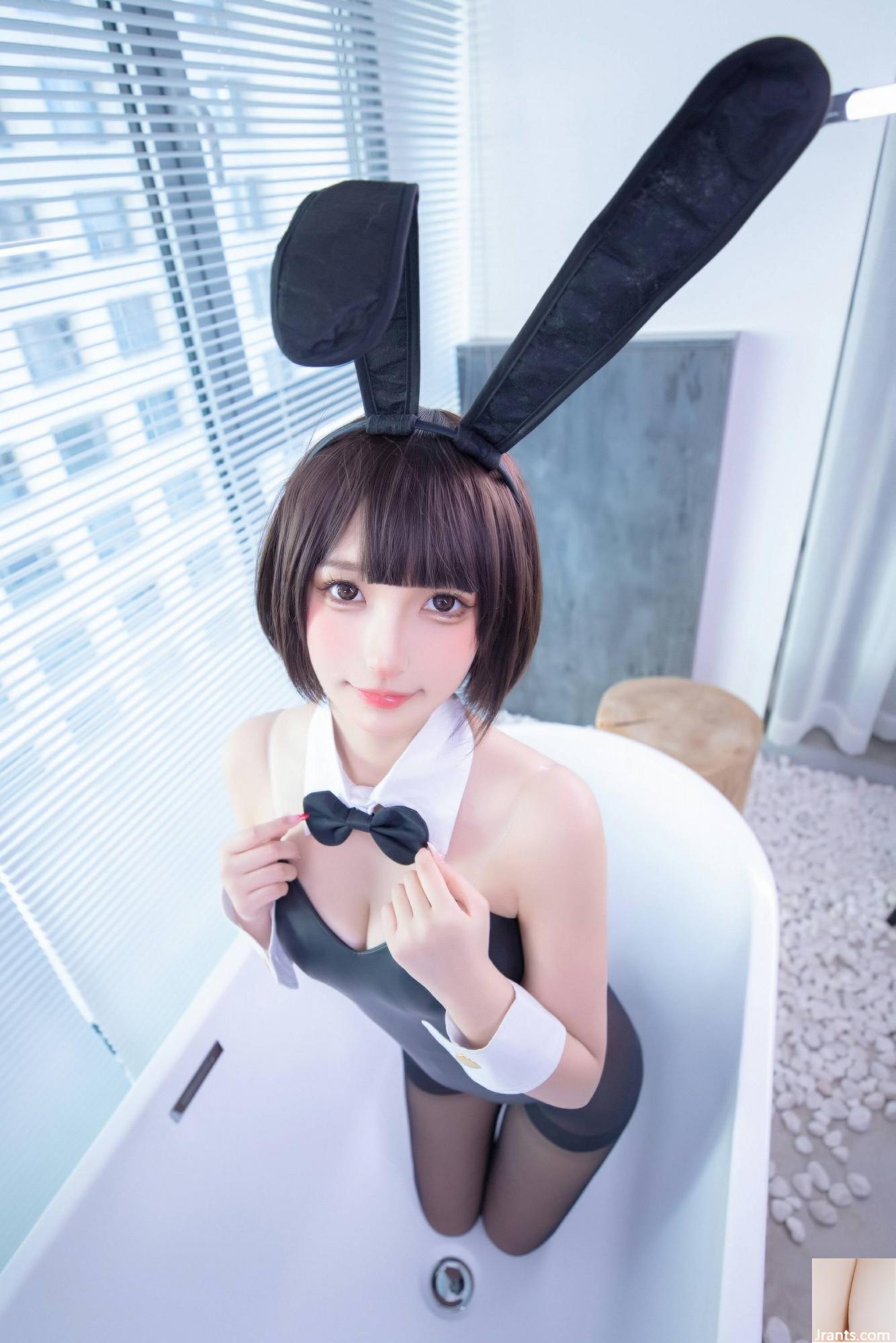 (مجموعه آنلاین) Welfare Girl Kamuruzaka Mafuyu &#8220;Bunny Girl and Pole&#8221; VIP Exclusive 2 (75P)