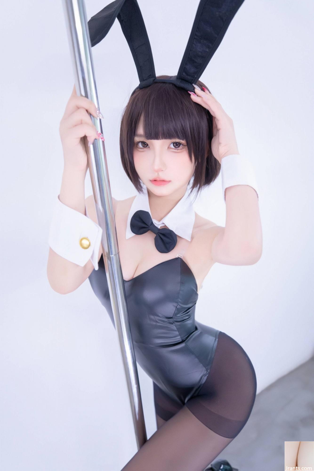 (مجموعه آنلاین) Welfare Girl Kamuruzaka Mafuyu &#8220;Bunny Girl and Pole&#8221; VIP Exclusive 2 (75P)