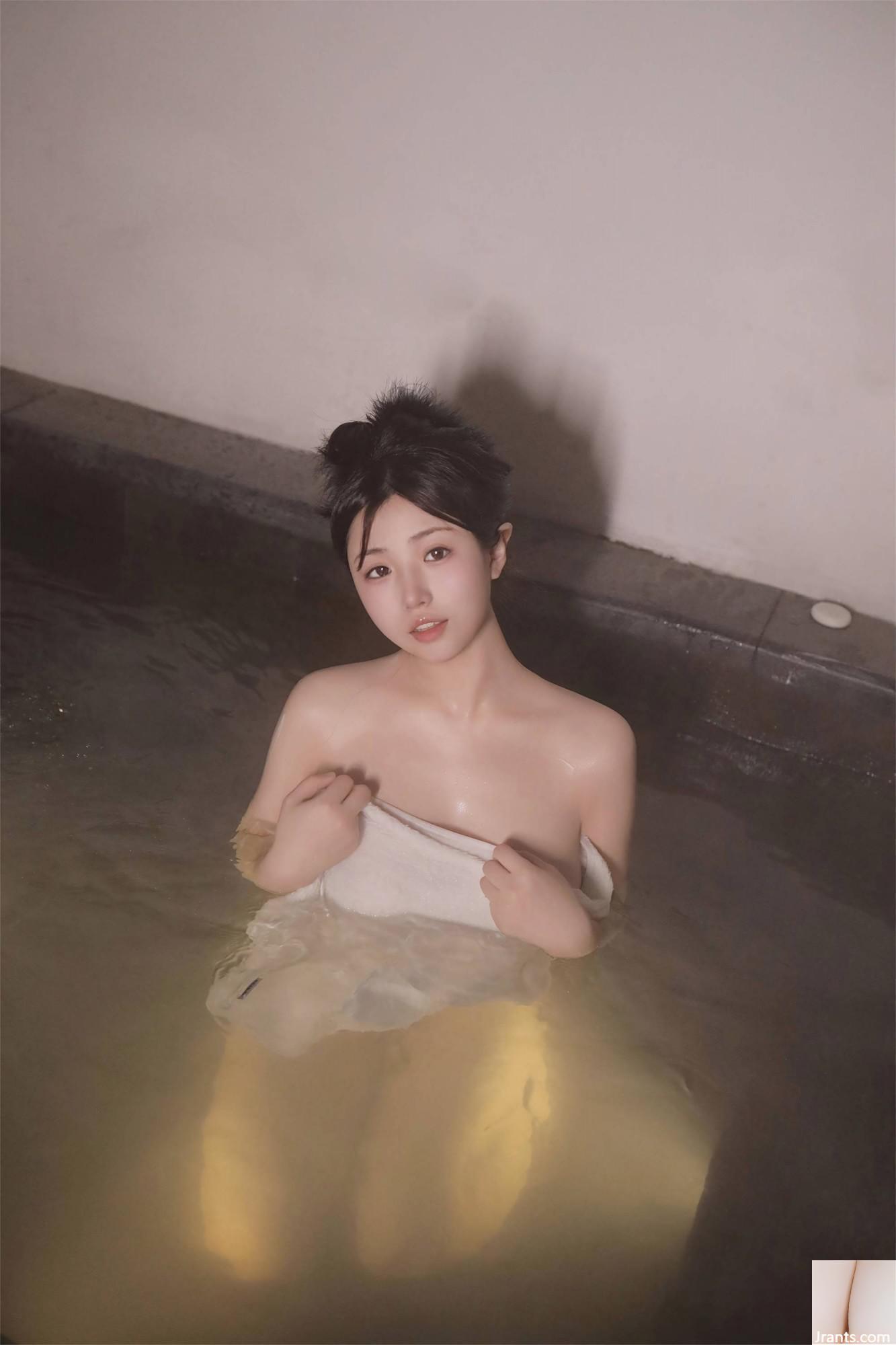 (Collection en ligne) Les photos privées du mannequin beauté XiuRen Chen Xiaohua « Prenons un bain ensemble » ont été divulguées (72P)