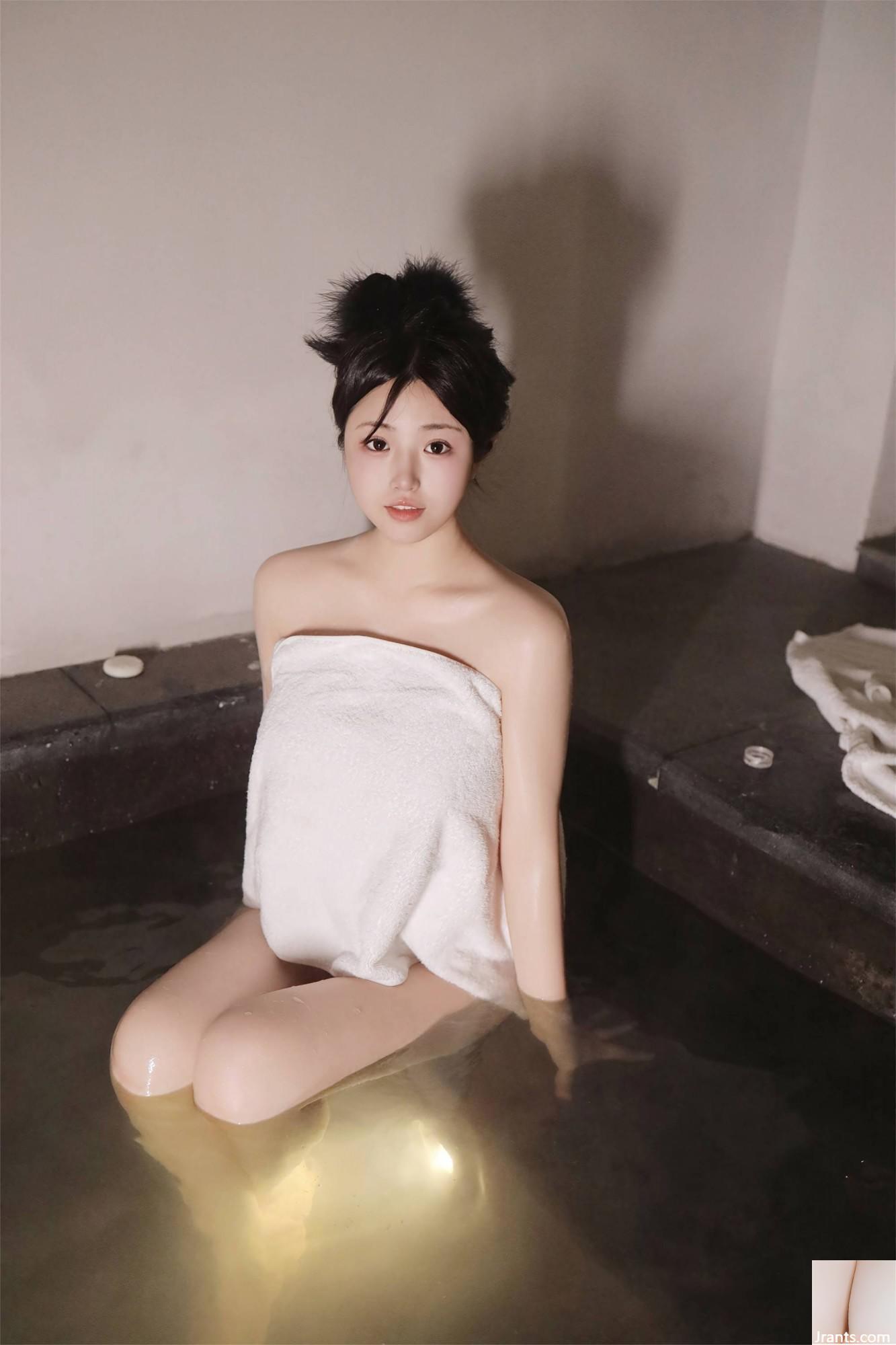 (Collezione online) Sono trapelate foto private della modella di bellezza XiuRen Chen Xiaohua &#8220;Facciamo un bagno insieme&#8221; (72P)