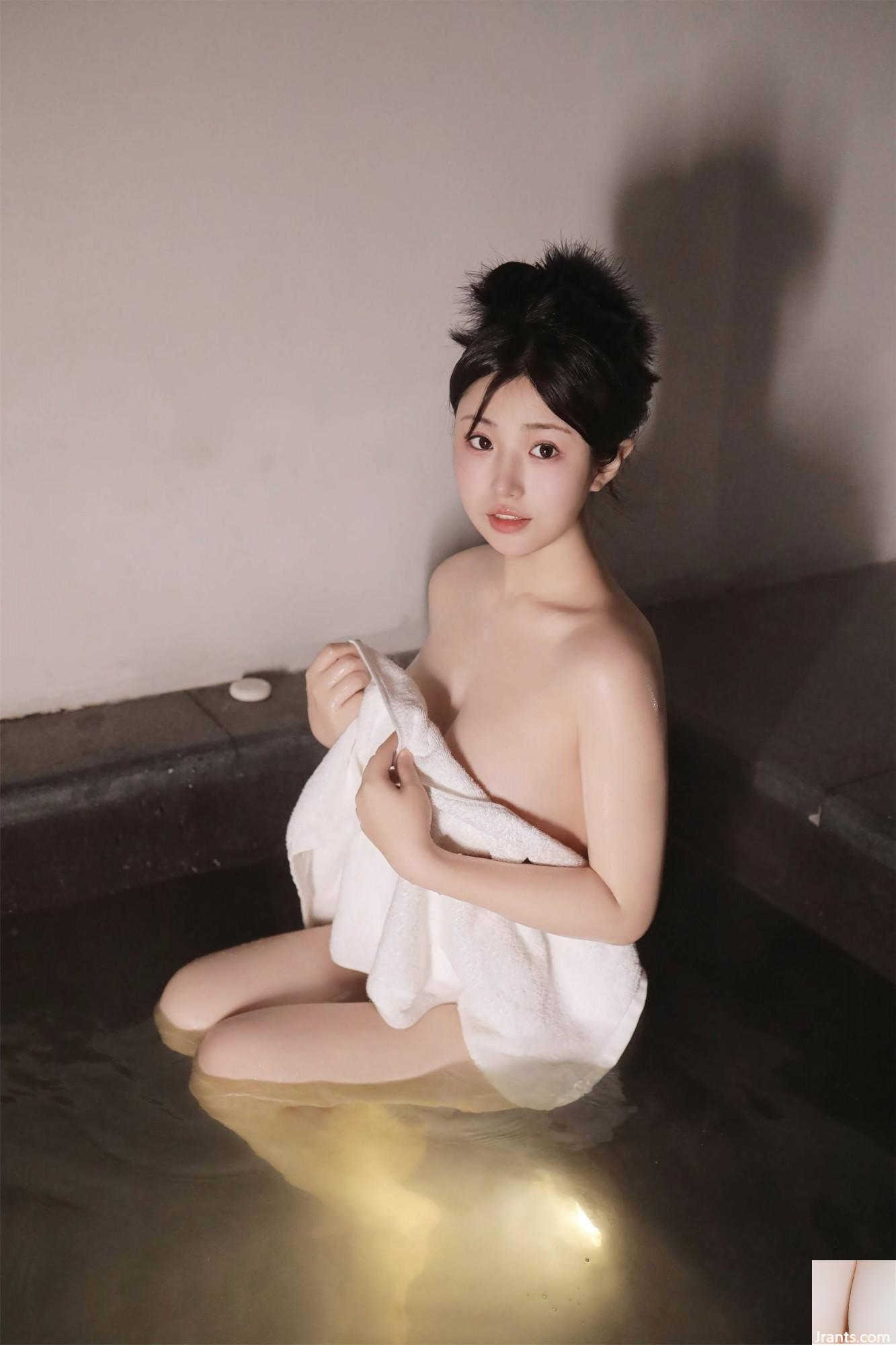 (Collection en ligne) Les photos privées du mannequin beauté XiuRen Chen Xiaohua « Prenons un bain ensemble » ont été divulguées (72P)