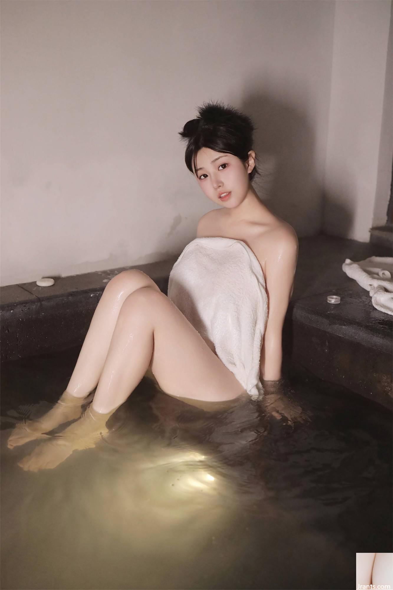 (Collezione online) Sono trapelate foto private della modella di bellezza XiuRen Chen Xiaohua &#8220;Facciamo un bagno insieme&#8221; (72P)