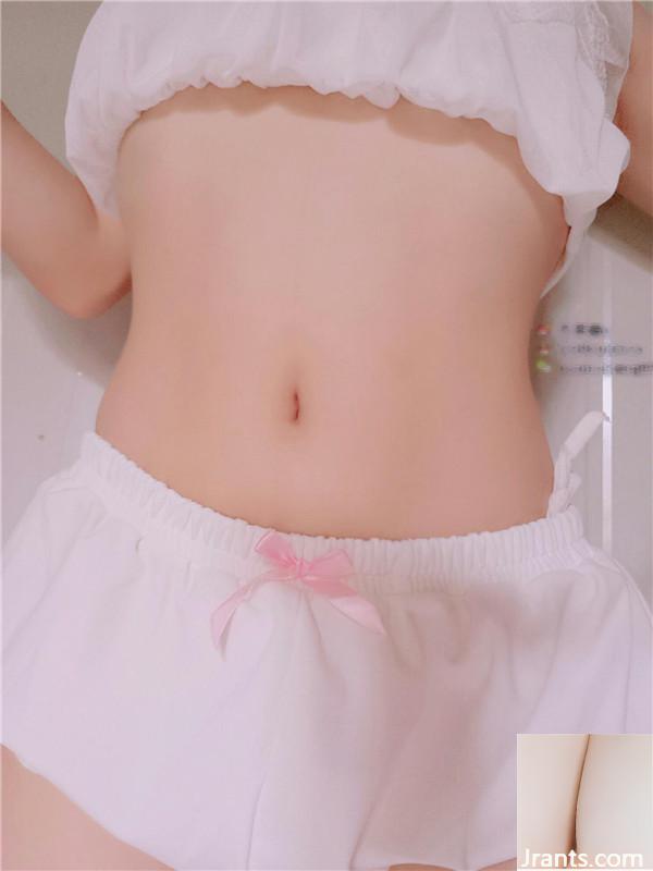 Weibo loli girl @千日佳之白丝بسته عکس چربی آبی و سفید دامنه مطلق (46P)