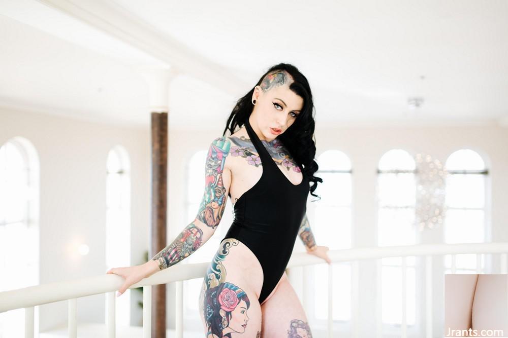 (Suicide Girls) Dolceonyx – Surga Gelap