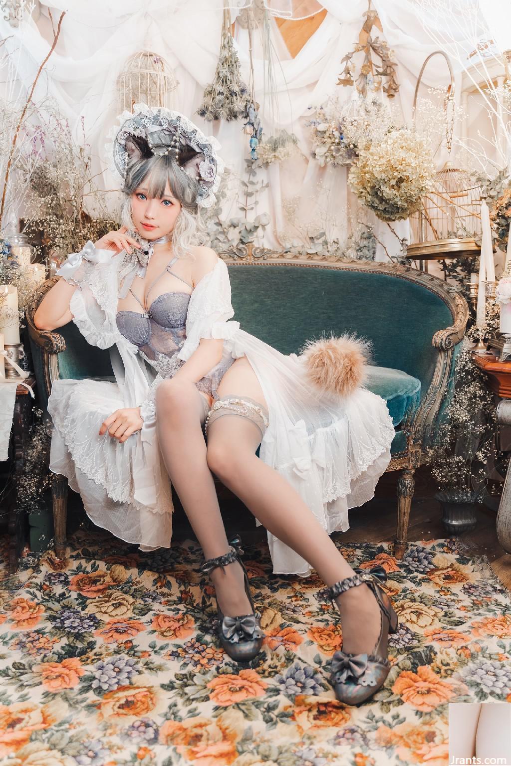 ElyEE Zi – Humanoïde Ragdoll Cat Girl (51P)